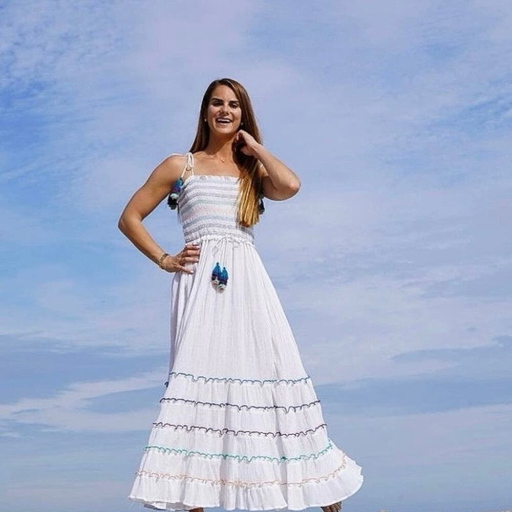 Playa Lucila White Smocked Tassel Spaghetti Strap Tiered Ruffle Maxi Dress Sz XS